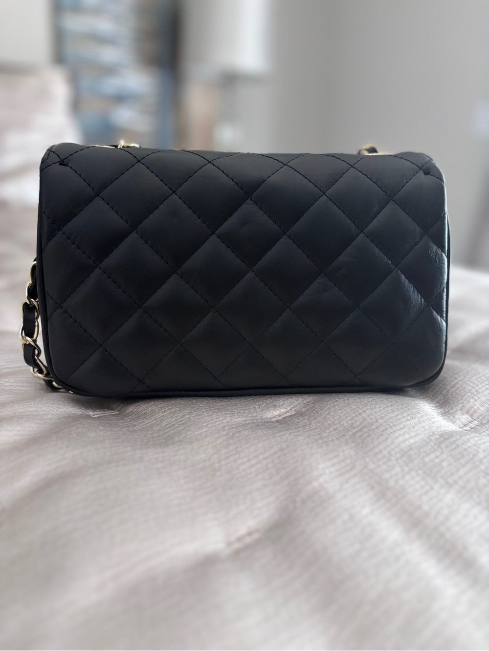 Designer-Inspired Quilted Black Italian Leather Flap -Gold Chain Shoulder Bag - Picture 3 of 13